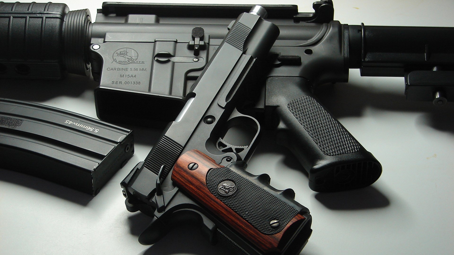 “夺冠时刻：感人瞬间一览无遗”，夺冠令人感动的瞬间